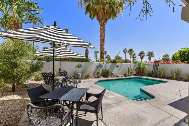 Image 30 of 38 For 52505 Avenida Alvarado