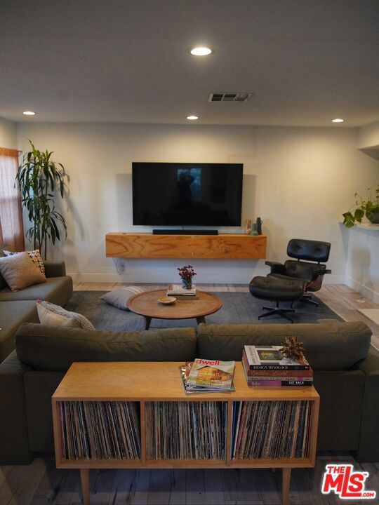 7455 Gaynor Avenue photo 7