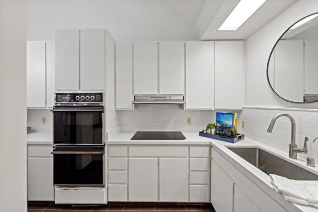 24520 Outlook Drive, Carmel CA: https://media.crmls.org/mediaz/7a9ad203-eea7-4f93-a69d-3299ae00c0fe.jpg