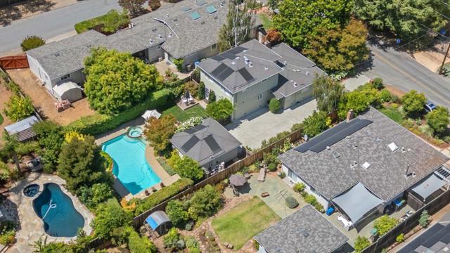 770 Mora Drive, Los Altos CA: https://media.crmls.org/mediaz/7a9b7262-b820-422b-9d95-d32d5d40bf53.jpg