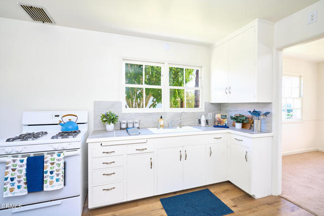 Detail Gallery Image 20 of 34 For 567 Mesa Dr, Camarillo,  CA 93010 - 3 Beds | 2 Baths