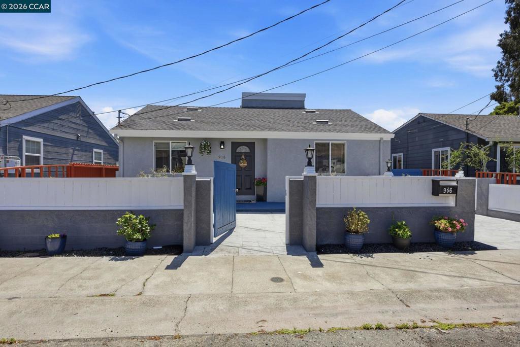 916 Bataan Ave