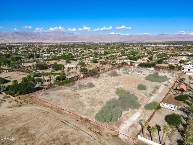 80890 Avenue 50, Indio CA: https://media.crmls.org/mediaz/7a9d6d4f-2715-4b32-9840-65eb5ce2fc70.jpg