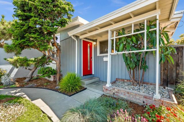 49 Gresel Street, Hayward CA: https://media.crmls.org/mediaz/7a9dd012-1a34-45a9-9cca-f5d2c58bf48b.jpg