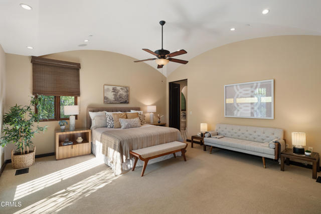 Detail Gallery Image 12 of 50 For 5065 Indianola Way, La Canada Flintridge,  CA 91011 - 5 Beds | 5/2 Baths