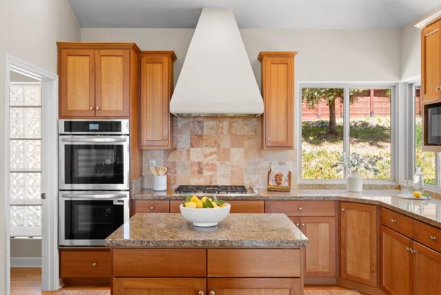 125 Orchard Heights Lane, Corralitos CA: https://media.crmls.org/mediaz/7a9dfb14-5b76-4ecb-bd5e-758421176ffa.jpg