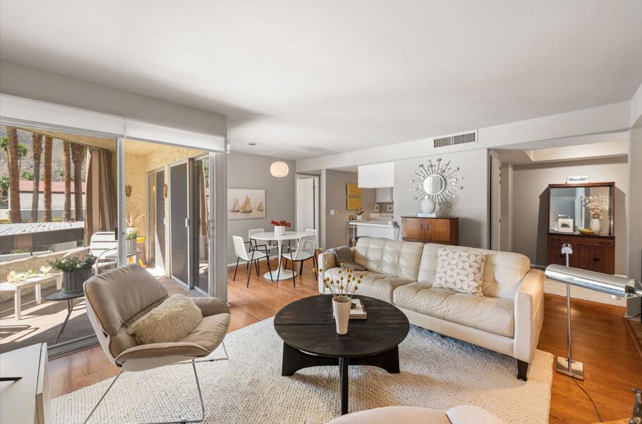 1490 S Camino Real #206