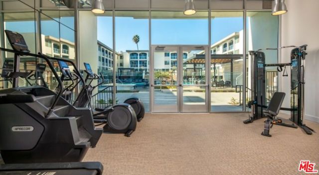 13900 Panay Way, Marina del Rey CA: https://media.crmls.org/mediaz/7a9fd859-4fef-4c06-b1c4-37d00b273819.jpg