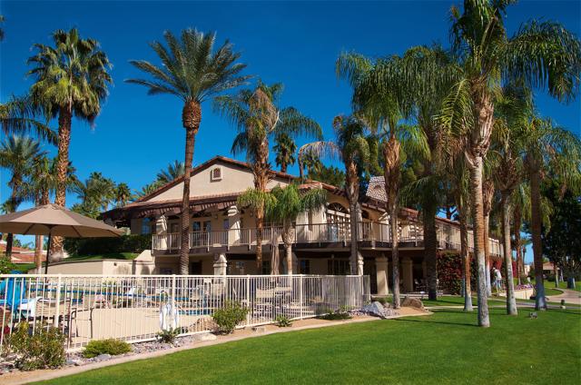 125 Lakeshore Drive, Rancho Mirage CA: https://media.crmls.org/mediaz/7aa023a9-2c36-46f4-a402-0c2ded46a6f4.jpg