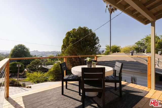 1336 Armadale Avenue, Los Angeles CA: https://media.crmls.org/mediaz/7aa04902-477d-4c13-a924-89551410ac93.jpg