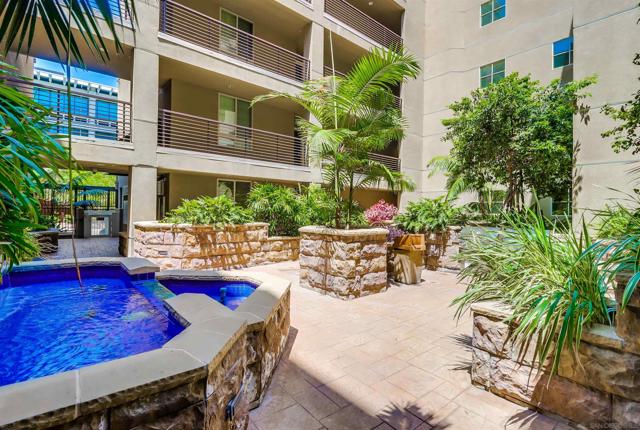 1465 C St, San Diego CA: https://media.crmls.org/mediaz/7aa0b94f-5a94-40ff-a3b1-5851d480bb34.jpg