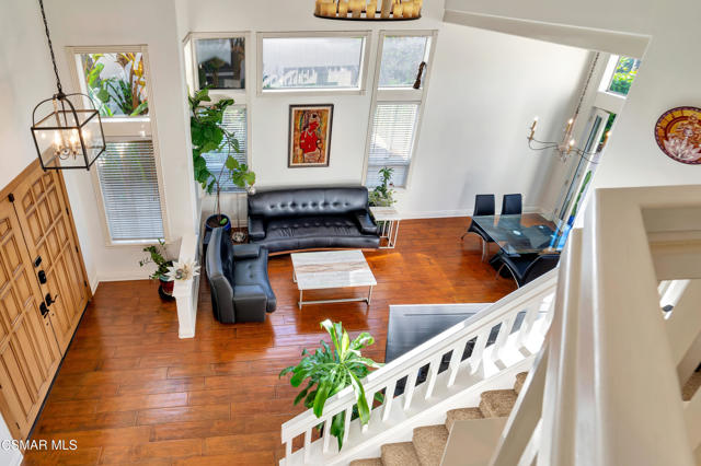 5177 Pesto Way, Oak Park CA: https://media.crmls.org/mediaz/7aa0bb47-49f9-46a1-8c4c-1054d7138ce8.jpg