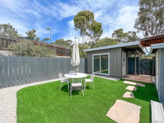 3854 56 Via Del Mar, San Diego CA: https://media.crmls.org/mediaz/7aa0e8e4-9f98-430a-844b-a24c59e35b16.jpg