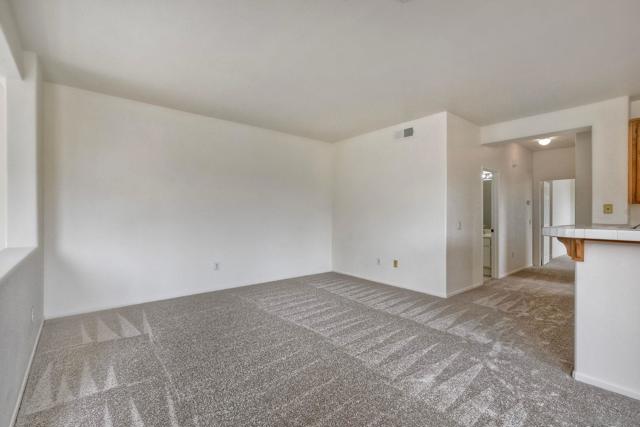 9633 West Canyon Terrace, San Diego CA: https://media.crmls.org/mediaz/7aa1472b-aaa0-4ae6-83e6-eb2f42bcfcff.jpg