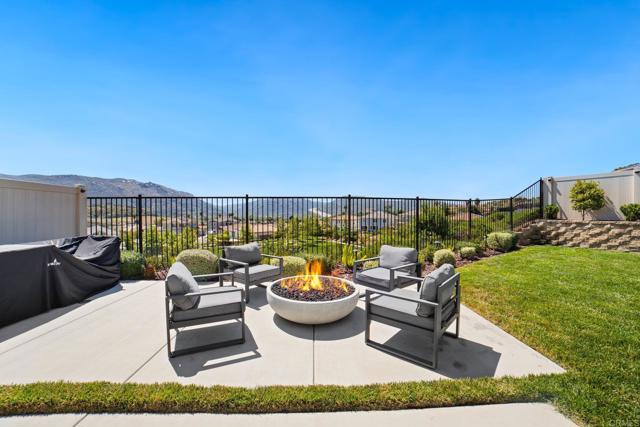 Detail Gallery Image 22 of 42 For 4650 Silent Knoll Dr, Fallbrook,  CA 92028 - 4 Beds | 3 Baths