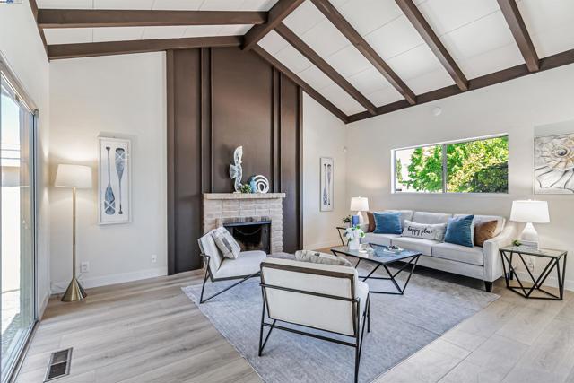 11 N Jim Elder Drive, Campbell CA: https://media.crmls.org/mediaz/7aa1cbb4-7b99-4b78-8b5a-d9de144260eb.jpg