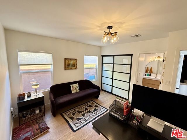 3625 Somerset Drive, Los Angeles CA: https://media.crmls.org/mediaz/7aa1eb0e-c042-4ac9-8c77-2b8e34c3ef42.jpg