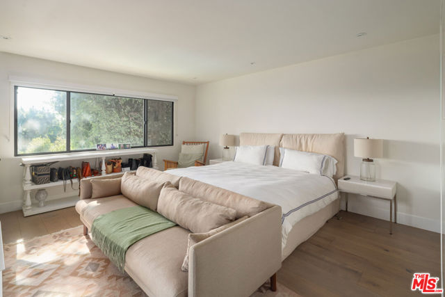 Drew Fenton | 391 N Saltair Avenue Los Angeles CA | MLS: 7435823