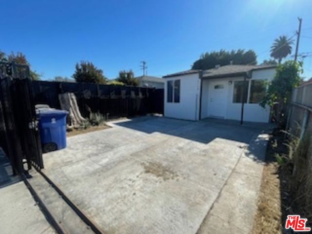 2114 Oris Street, Compton, California 90222, 2 Bedrooms Bedrooms, ,1 BathroomBathrooms,Single Family Residence,For Sale,Oris,24464821