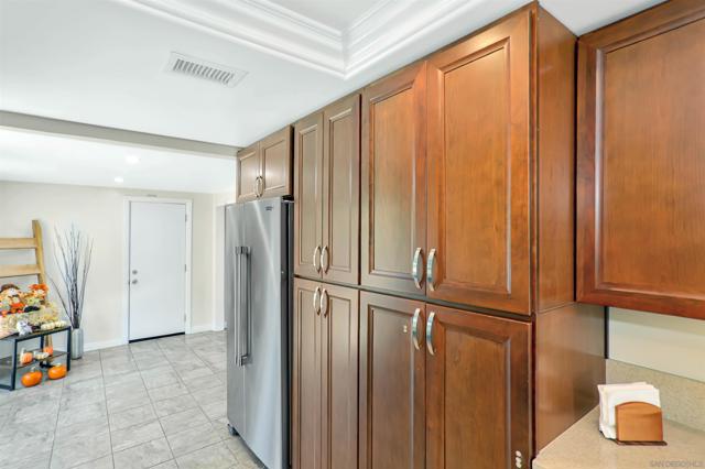 16421 Ramada Dr, San Diego CA: https://media.crmls.org/mediaz/7aa39ccc-398a-42b2-b4ff-214b8796d100.jpg