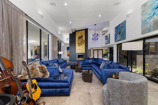 21 Clancy Lane Estates, Rancho Mirage CA: https://media.crmls.org/mediaz/7aa41918-ee09-48e5-a966-7b7a17380389.jpg