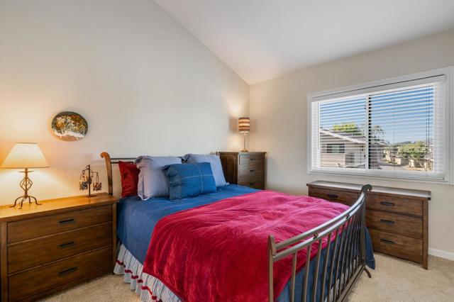 290 Bonita Lane, Foster City CA: https://media.crmls.org/mediaz/7aa4eaca-0bb5-4930-9743-cdc2f86fff3e.jpg