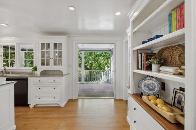 807 Crystal Springs Road, Hillsborough CA: https://media.crmls.org/mediaz/7aa4fda3-1831-4ae4-878c-ef9335a2298a.jpg