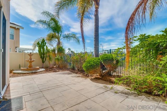 1270 El Cortez Ct, Chula Vista CA: https://media.crmls.org/mediaz/7aa51289-7e1c-4bd5-8460-aa1e248b5c27.jpg