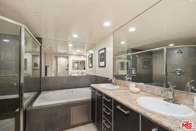 1353 N Fuller Avenue, Los Angeles CA: https://media.crmls.org/mediaz/7aa556c0-8be1-49dc-add4-d966bb52bd6a.jpg