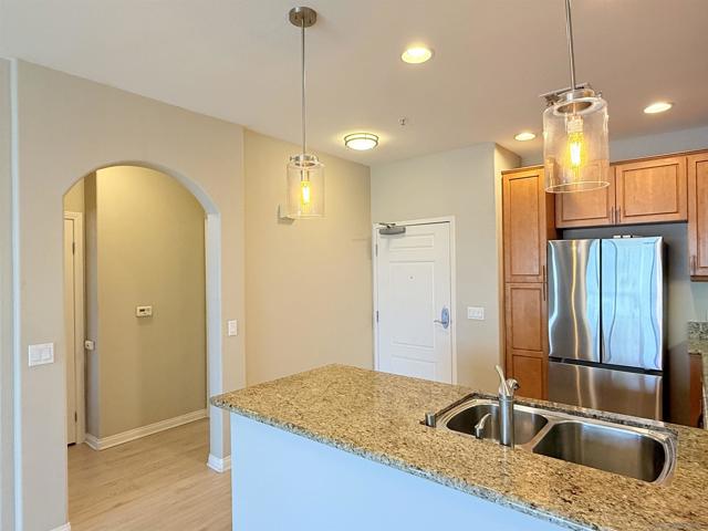 3857 Pell Pl, San Diego CA: https://media.crmls.org/mediaz/7aa5f21e-3a70-4cbb-b9c7-bc6924279501.jpg