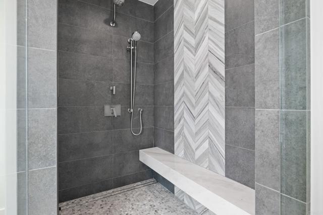 Detail Gallery Image 32 of 72 For 119 41st St, Newport Beach,  CA 92663 - 3 Beds | 5 Baths