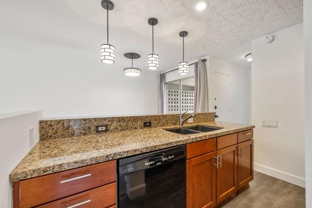 Image 6 of 45 For 79302 Montego Bay Drive 13