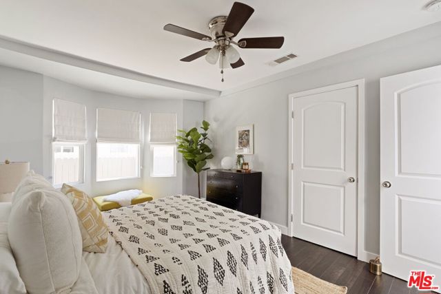 2907 Potomac Avenue, Los Angeles CA: https://media.crmls.org/mediaz/7aa72c54-ec15-4831-aedc-2e502011adf3.jpg