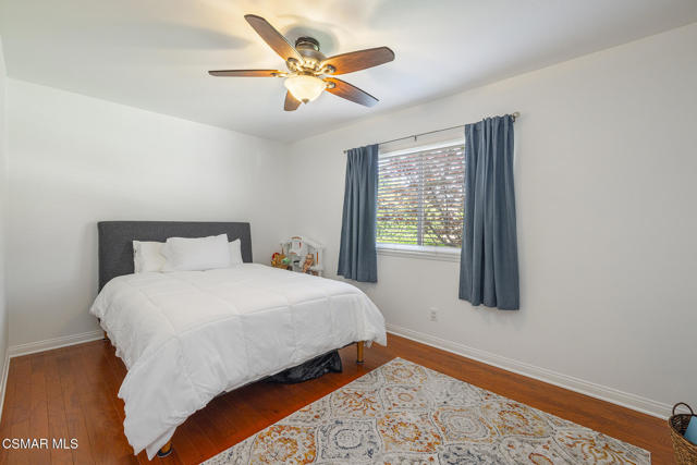 6605 Tamarind Street, Oak Park CA: https://media.crmls.org/mediaz/7aa7ba3c-3f78-4111-819c-5ca59b53873a.jpg