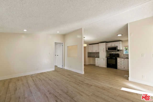 8250 Lankershim Boulevard, 198 photo 8