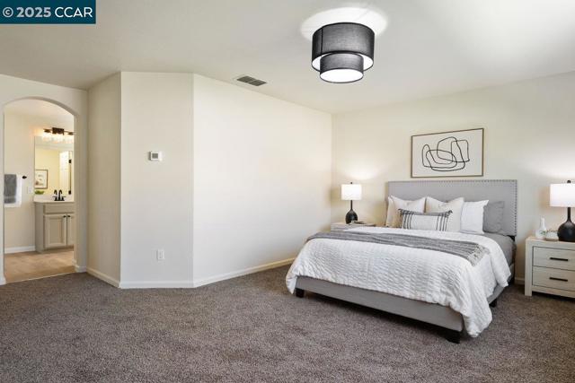 4107 Wheat Ct, Tracy CA: https://media.crmls.org/mediaz/7aaa4511-9562-41cb-bfef-ad48af3f1e64.jpg