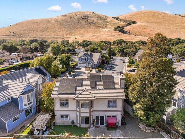 38173 Canyon Oaks Court, Fremont CA: https://media.crmls.org/mediaz/7aaa5dd8-ce1f-43f6-acde-eb7dc6589eb0.jpg
