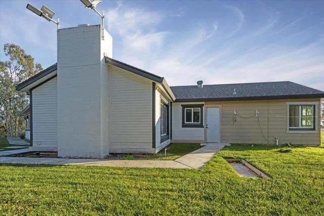 9350 Bond Road, Elk Grove CA: https://media.crmls.org/mediaz/7aaba043-b1e9-467e-8d1f-87ab1d4adcd0.jpg