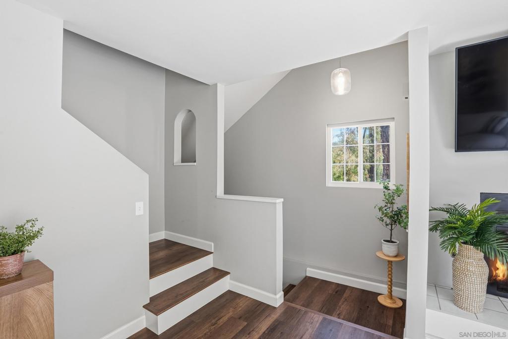 3793 Balboa Ter - photo 11