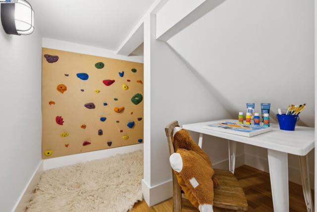 5472 KALES AVENUE, Oakland CA: https://media.crmls.org/mediaz/7aace04e-f4c2-4808-9d0d-c56507df9aba.jpg