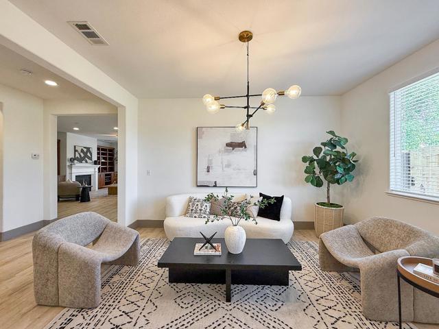 9283 Rancho Hills Drive, Gilroy CA: https://media.crmls.org/mediaz/7aad3bf2-2a31-48d1-af48-5e06d8938353.jpg