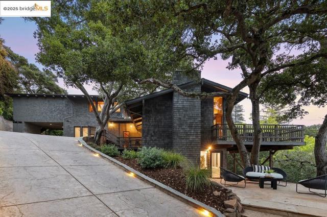 99 Lexford Rd, Piedmont CA: https://media.crmls.org/mediaz/7aadc4fb-454d-423e-9033-a0a15b75a935.jpg