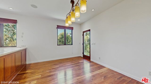 3311 Deronda Drive, Los Angeles CA: https://media.crmls.org/mediaz/7aadf961-b87f-49e3-ab6b-1908629a0c24.jpg
