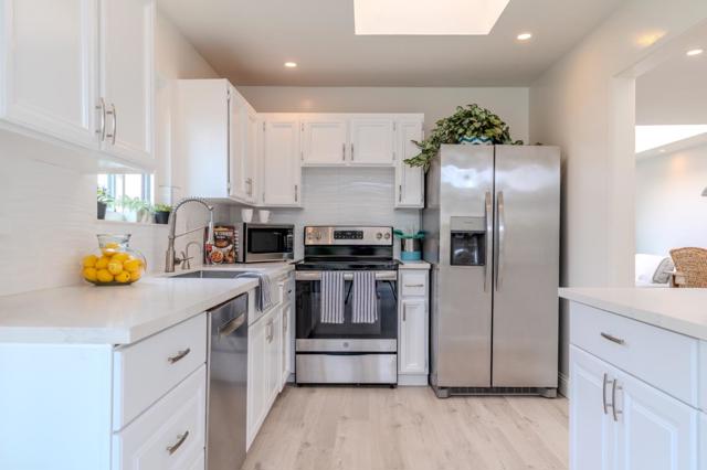 262 Beachview Avenue, Pacifica CA: https://media.crmls.org/mediaz/7aae5347-fa48-4adf-985e-b33408a1cc9e.jpg