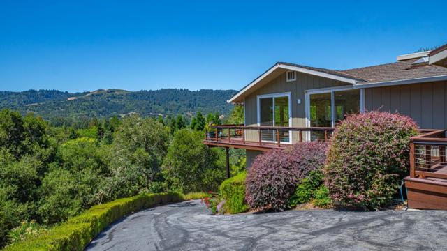 15 Kiowa Court, Portola Valley CA: https://media.crmls.org/mediaz/7ab04e44-077a-45d1-b636-6678a6264db1.jpg