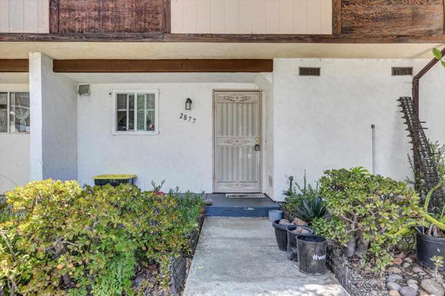 2877 47Th St, San Diego CA: https://media.crmls.org/mediaz/7ab0efe8-19be-4a9b-b7cf-8f54d2b739d6.jpg