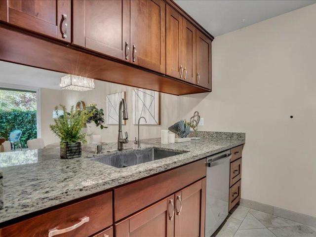 7101 Shelter Creek Lane, San Bruno CA: https://media.crmls.org/mediaz/7ab1432b-1652-4e93-ae27-77708b46ee46.jpg