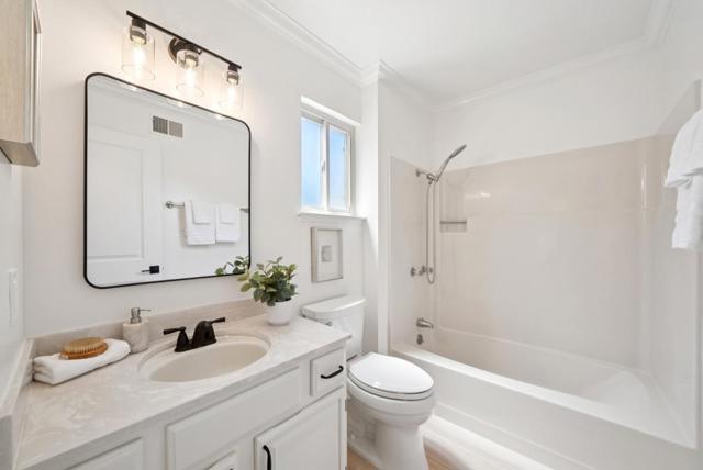 1501 De Anza Boulevard, San Mateo CA: https://media.crmls.org/mediaz/7ab1ce87-eb18-4e99-92a0-1b0f16f15387.jpg