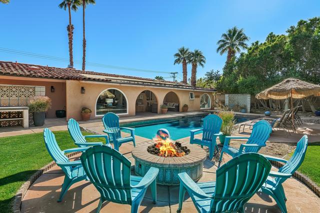 2525 N Farrell Drive, Palm Springs CA: https://media.crmls.org/mediaz/7ab2007d-d169-4441-aec6-4c5727d69aa7.jpg
