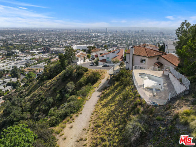 1848 CRESCENT HEIGHTS Boulevard, Los Angeles, California 90069, 4 Bedrooms Bedrooms, ,3 BathroomsBathrooms,Single Family Residence,For Sale,CRESCENT HEIGHTS,24433247